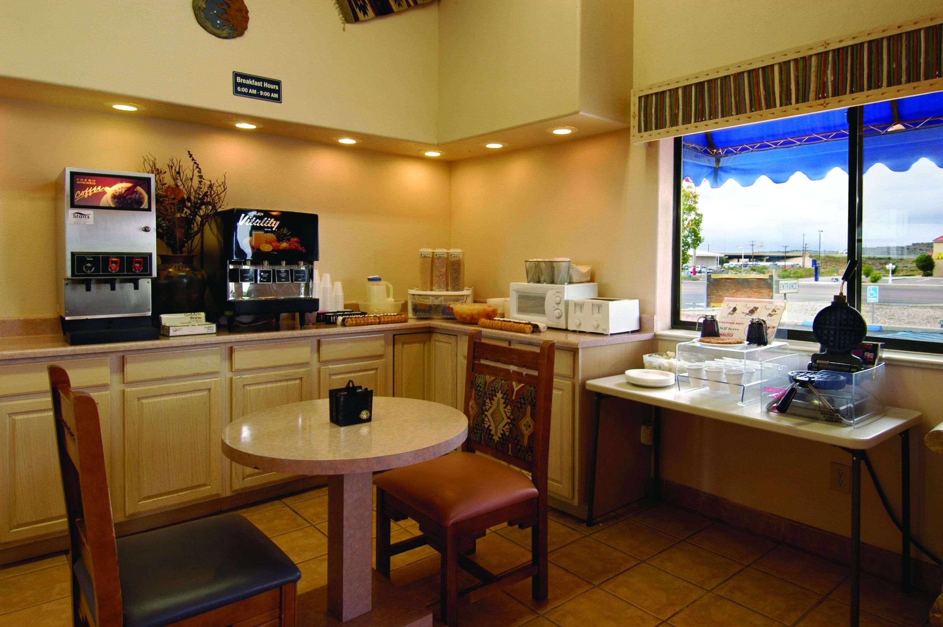 Rodeway Inn Gallup Ngoại thất bức ảnh
