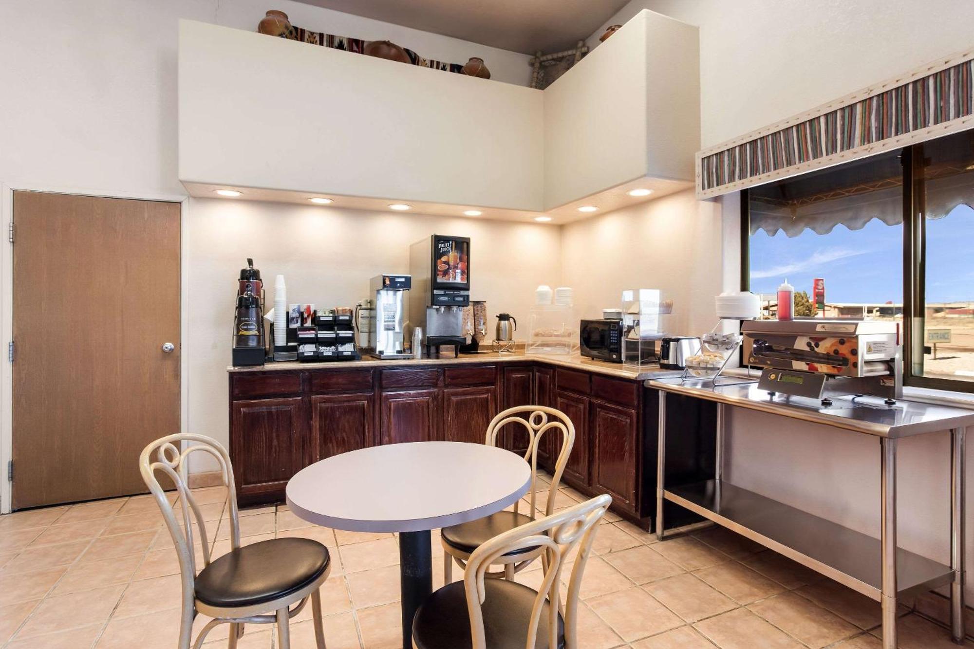 Rodeway Inn Gallup Ngoại thất bức ảnh