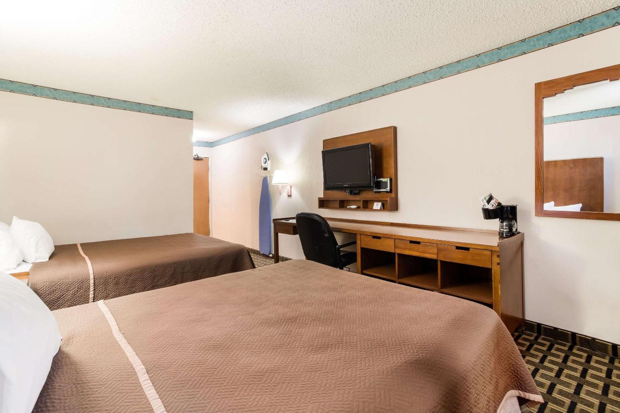 Rodeway Inn Gallup Ngoại thất bức ảnh